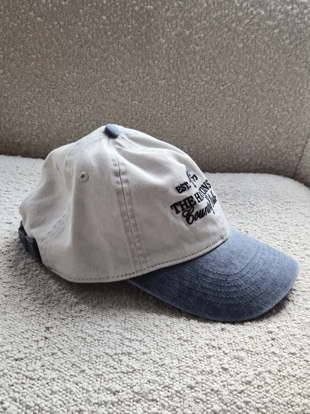 H&M The Hamptons Country Club Embroidered Baseball Cap | Cream & Blue M/L